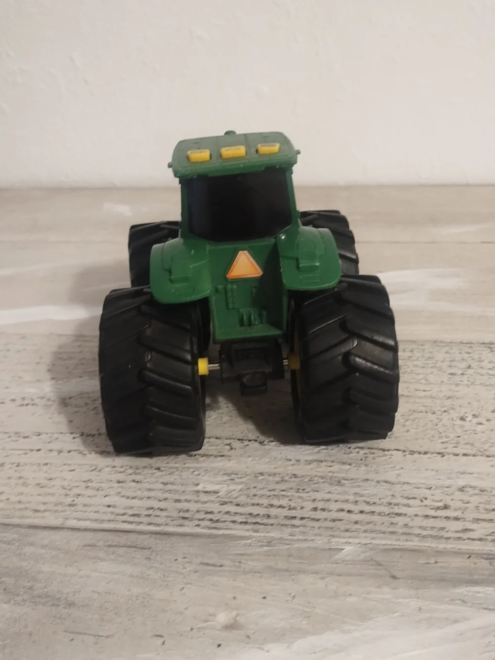 John Deere Toy Tractor Green Yellow  Big Wheels